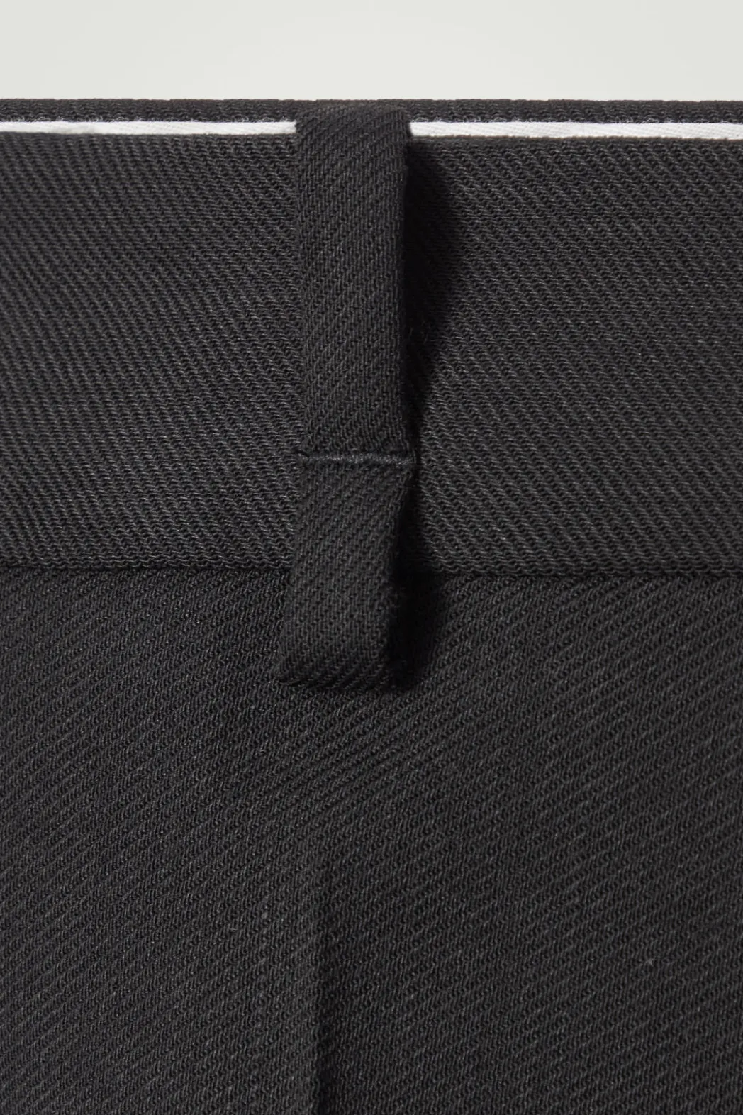 Online COS THE FOLD-UP TAPERED PANTS CARBON