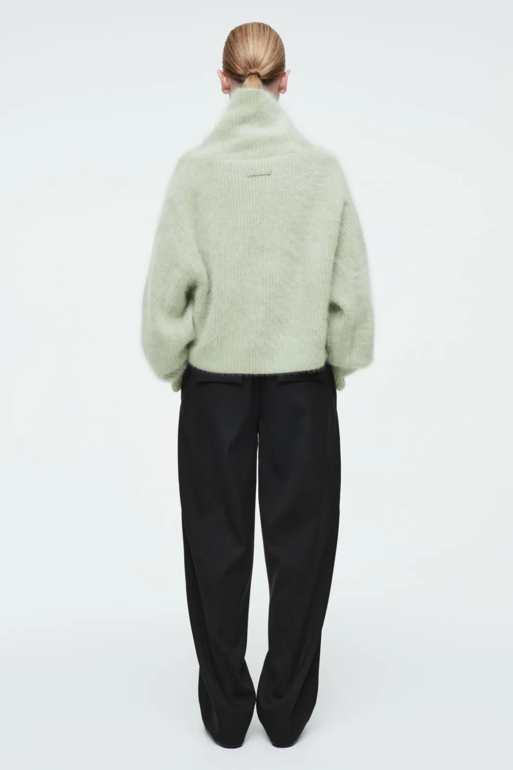 New COS THE FUNNEL-NECK BRUSHED-CASHMERE SWEATER PISTACHIO