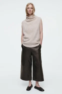 Online COS THE FUNNEL-NECK BRUSHED-CASHMERE TANK LATTE