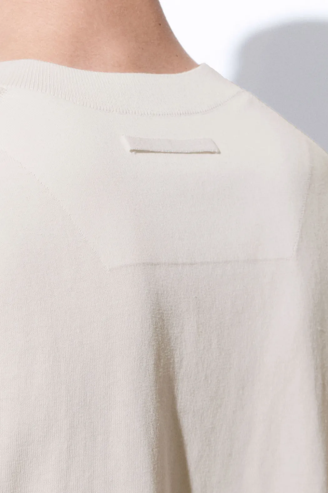 Best COS THE KNITTED SILK T-SHIRT WHITE