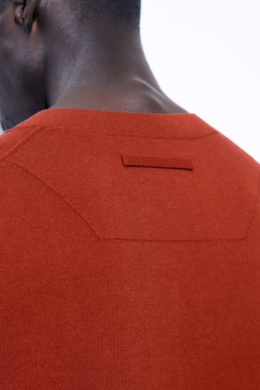Discount COS THE KNITTED SILK T-SHIRT RUST