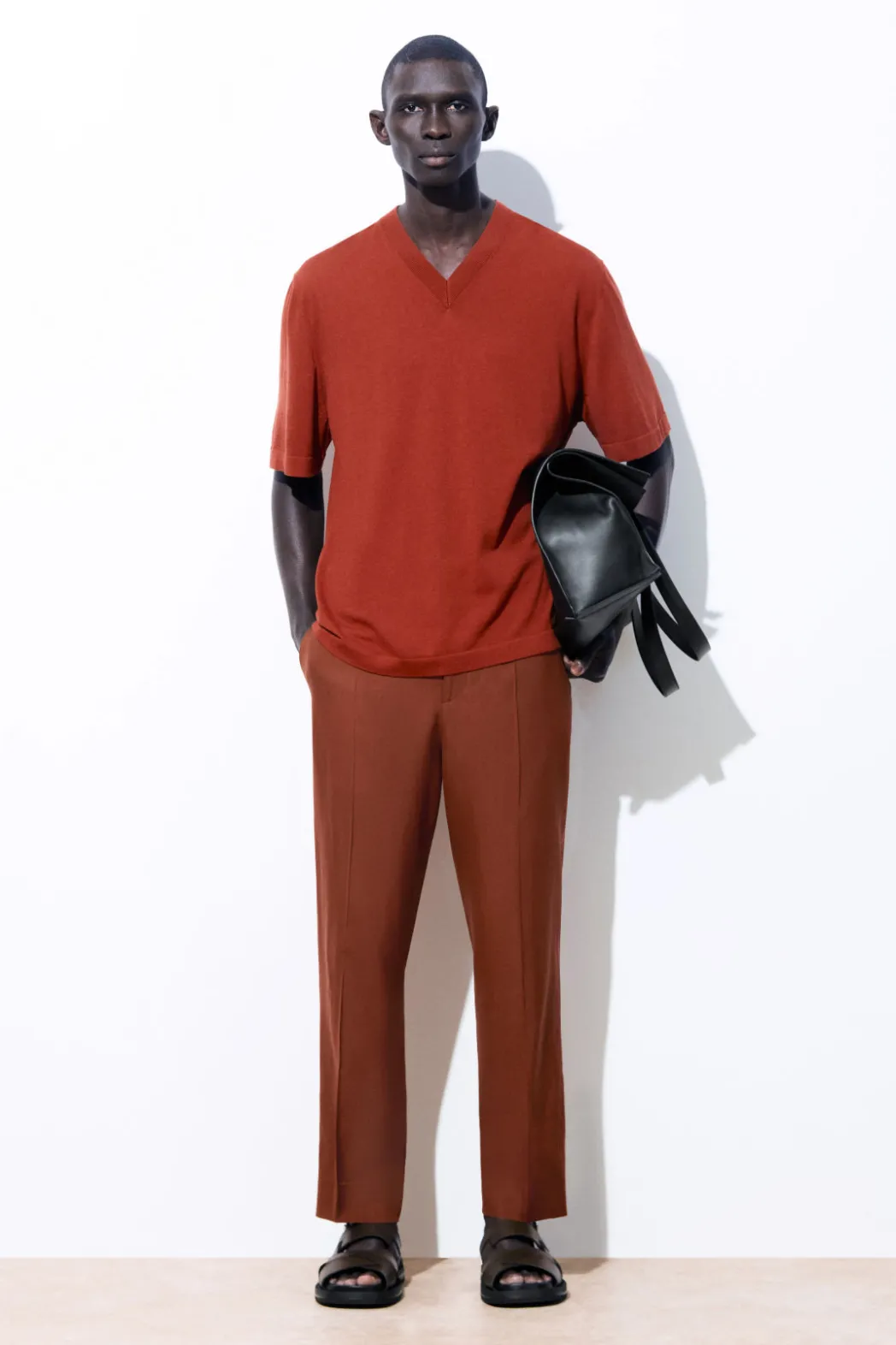 Discount COS THE KNITTED SILK T-SHIRT RUST