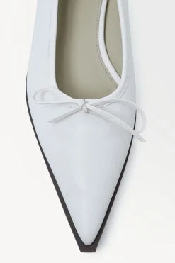 Hot COS THE LEATHER BALLET FLATS WHITE