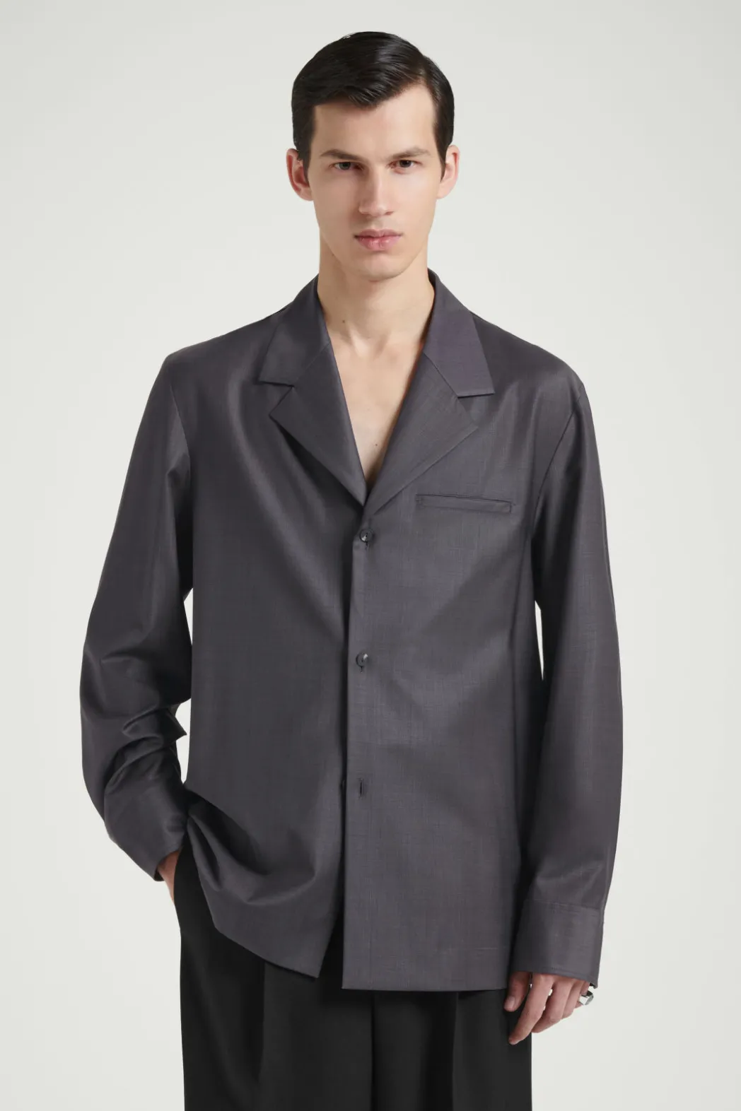 Outlet COS THE NOTCH-LAPEL SHIRT GRAPHITE