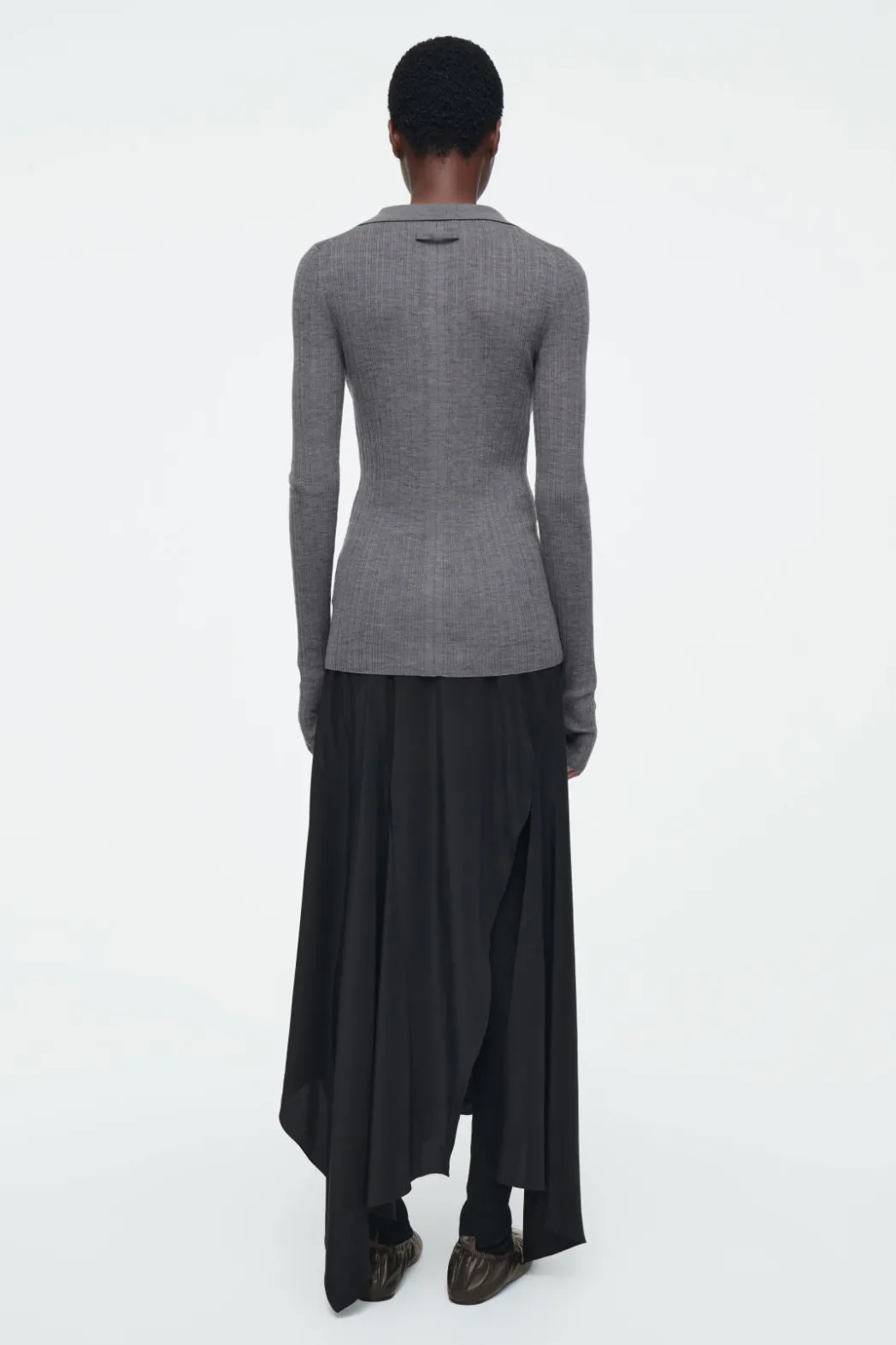 Hot COS THE OPEN-COLLAR MERINO WOOL TOP FOSSIL