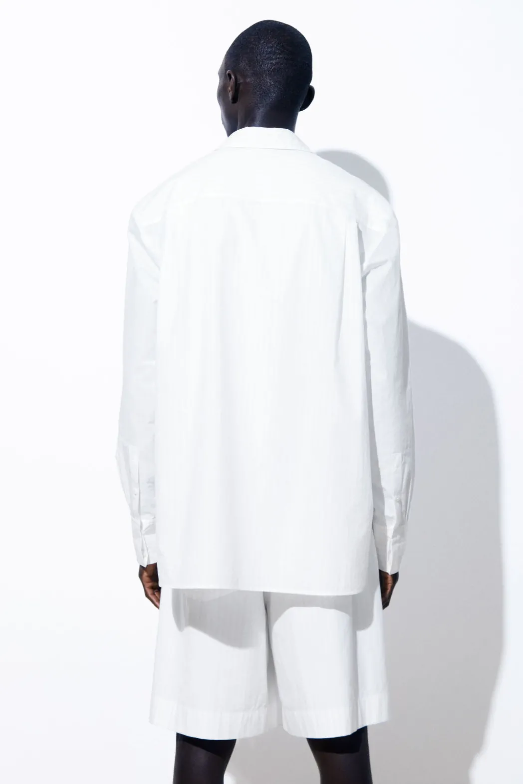 Sale COS THE PINSTRIPED SHIRT WHITE / PINSTRIPED