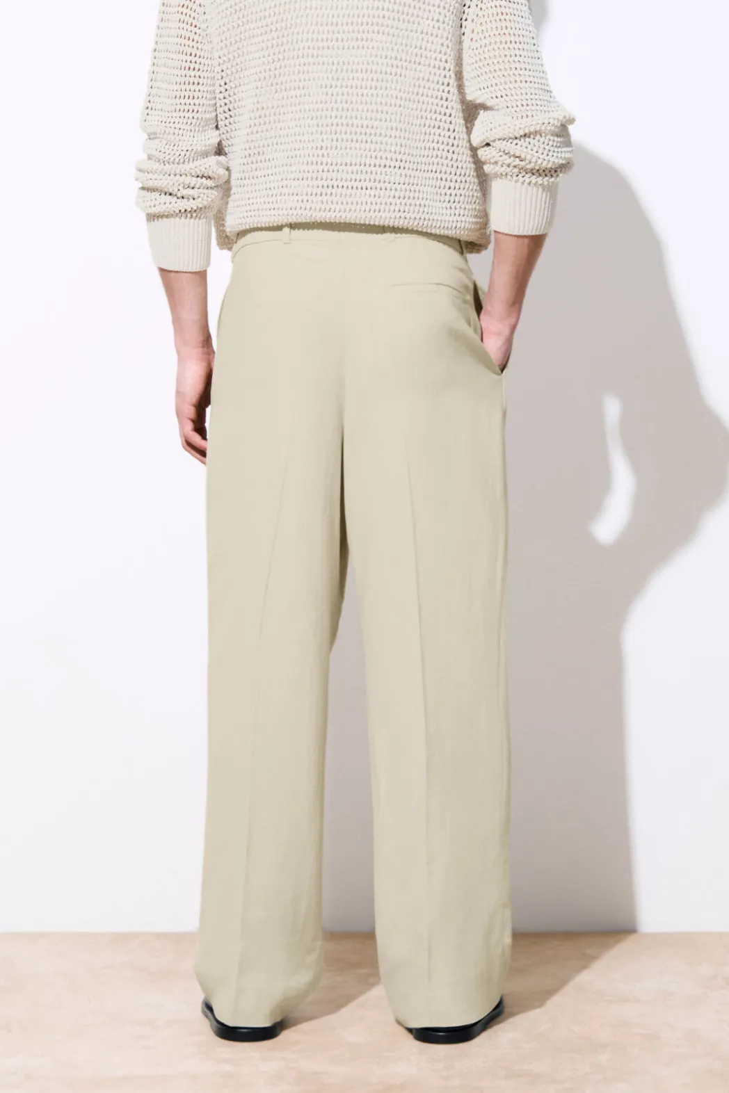 COS THE PLEATED PANTS LIGHT BEIGE
