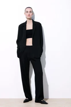 Sale COS THE RELAXED BELTED BLAZER BLACK