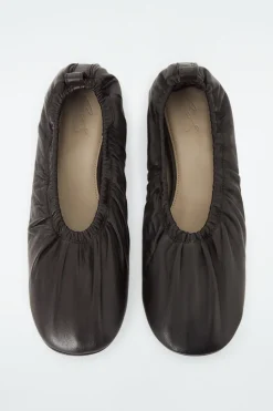 New COS THE RUCHED LEATHER BALLET FLATS CHESTNUT