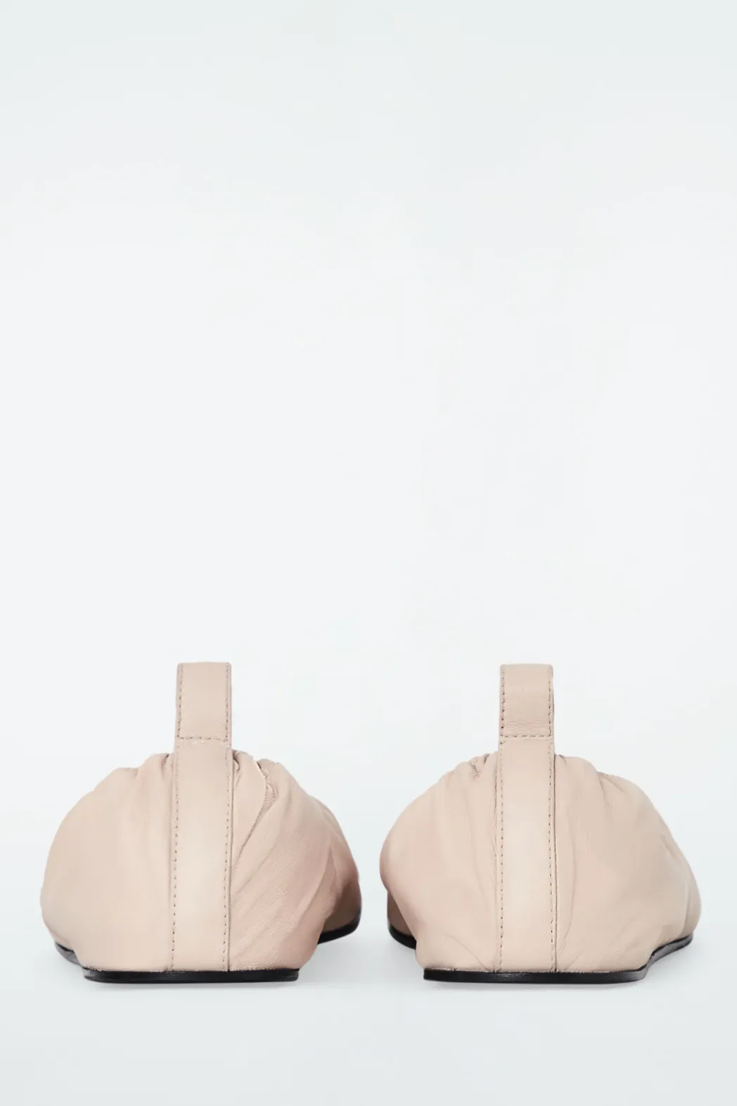 New COS THE RUCHED LEATHER BALLET FLATS POWDERED PINK