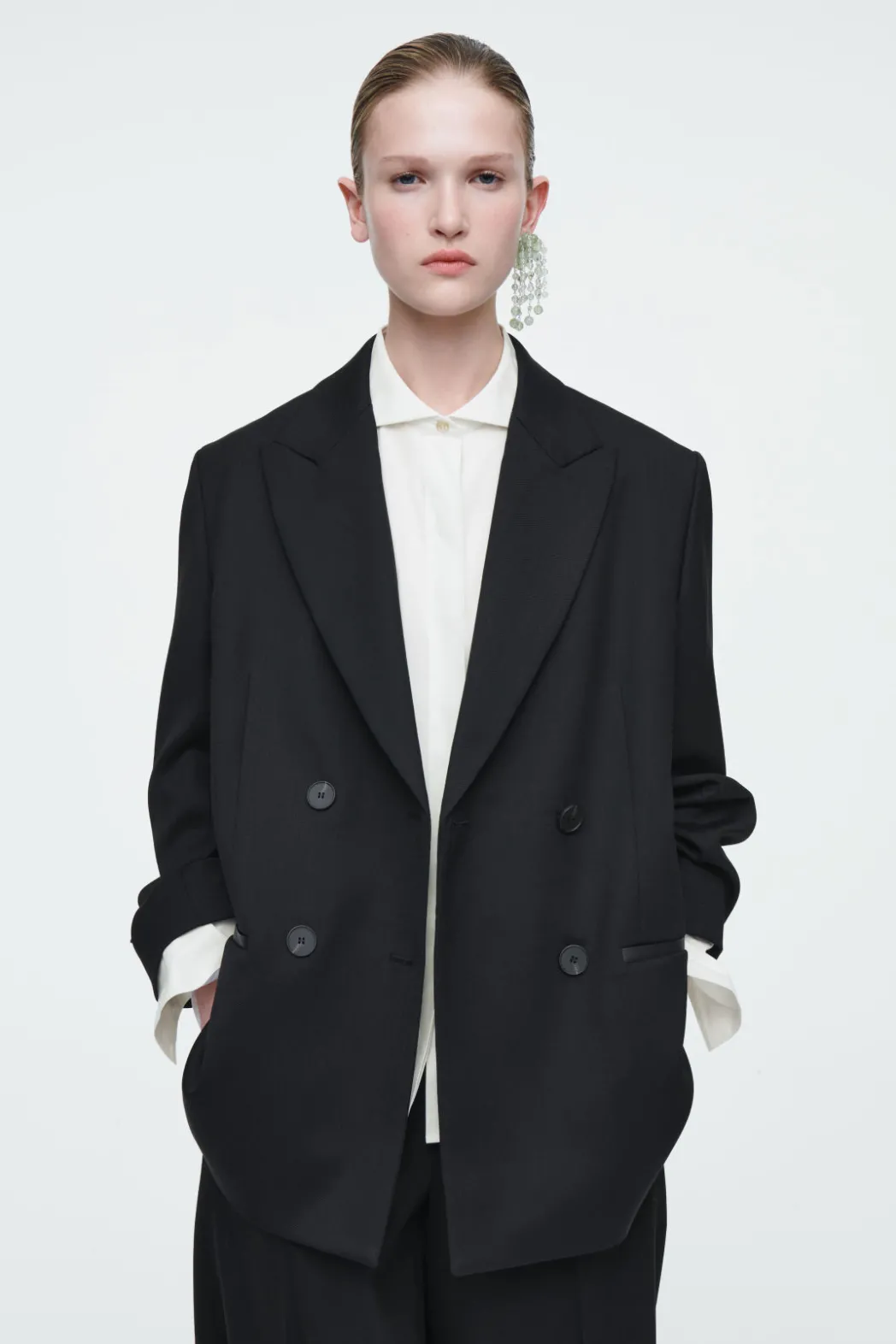 Discount COS THE SIGNATURE COTTON-POPLIN SHIRT CHALK
