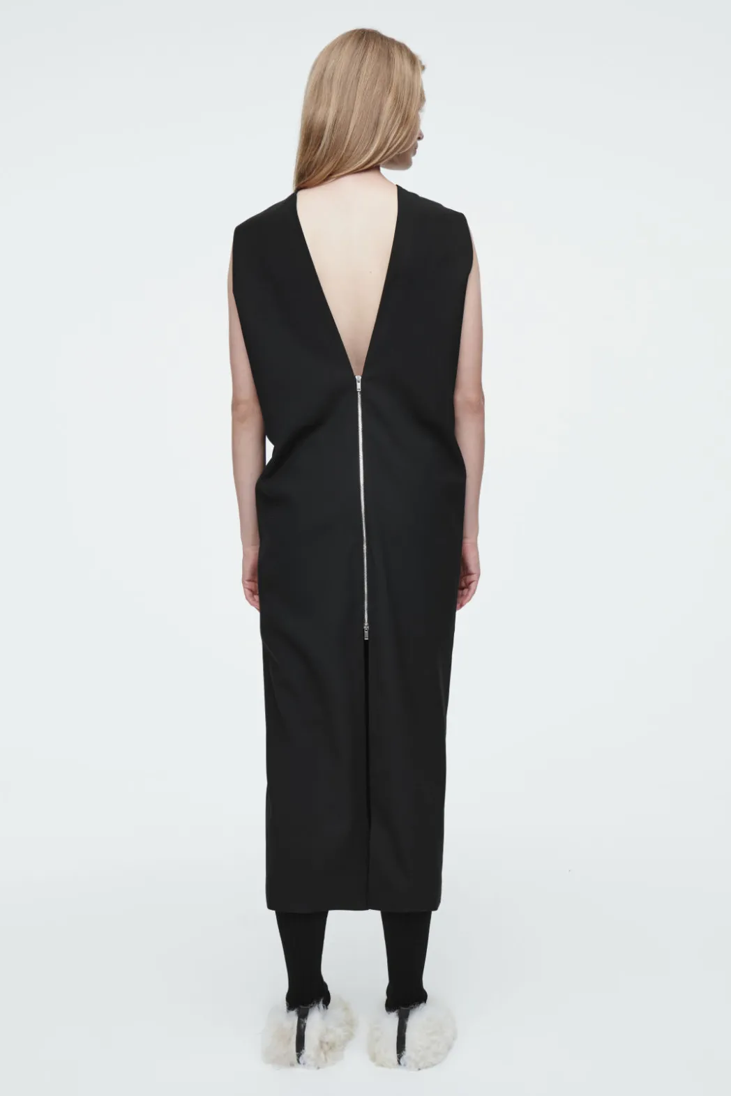 Best COS THE SLEEVELESS TAILORED WOOL DRESS CARBON