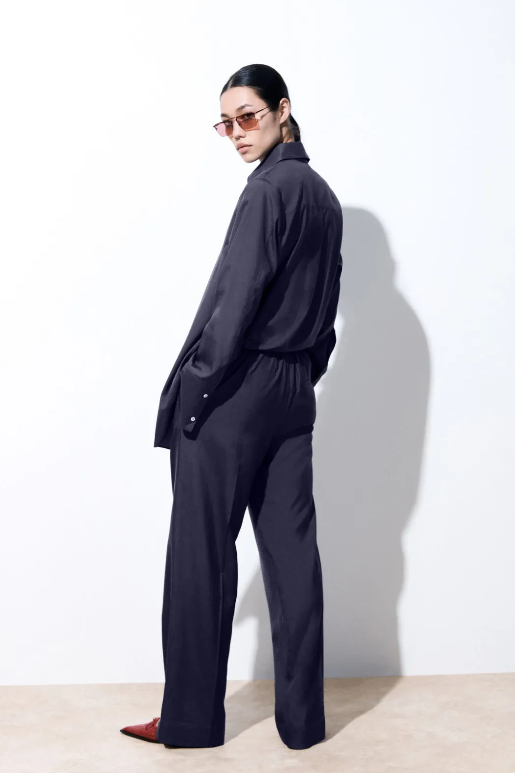 New COS THE STRAIGHT-LEG SILK PANTS NAVY