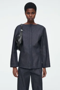 Sale COS THE STRAIGHT-NECK RAW DENIM SHIRT INDIGO