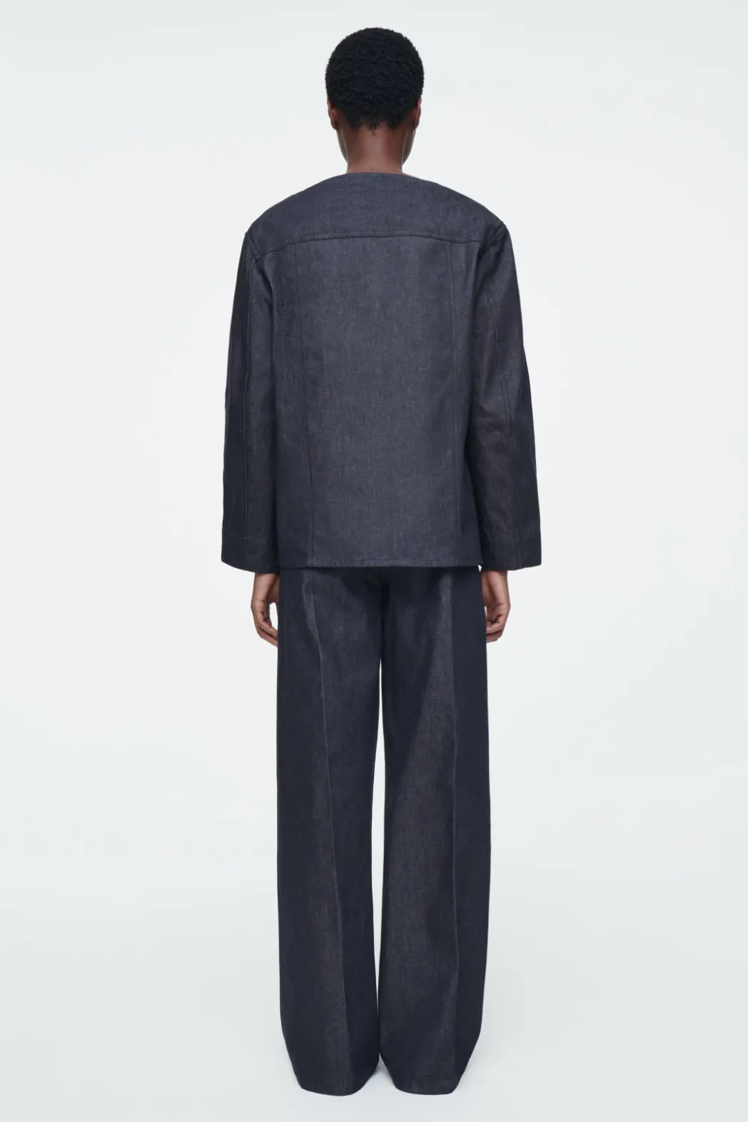 Sale COS THE STRAIGHT-NECK RAW DENIM SHIRT INDIGO