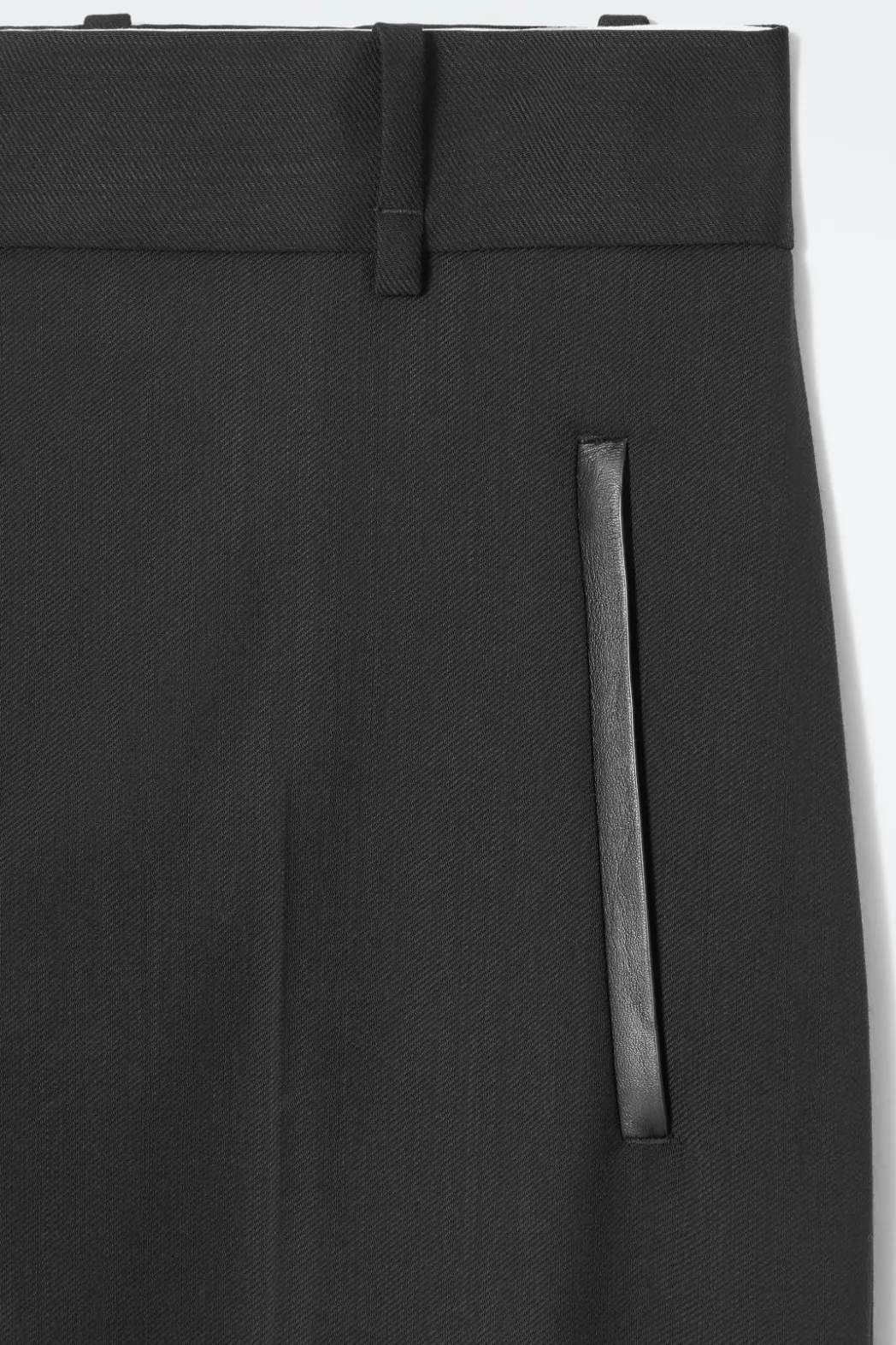 COS THE TAILORED BARREL-LEG PANTS CARBON