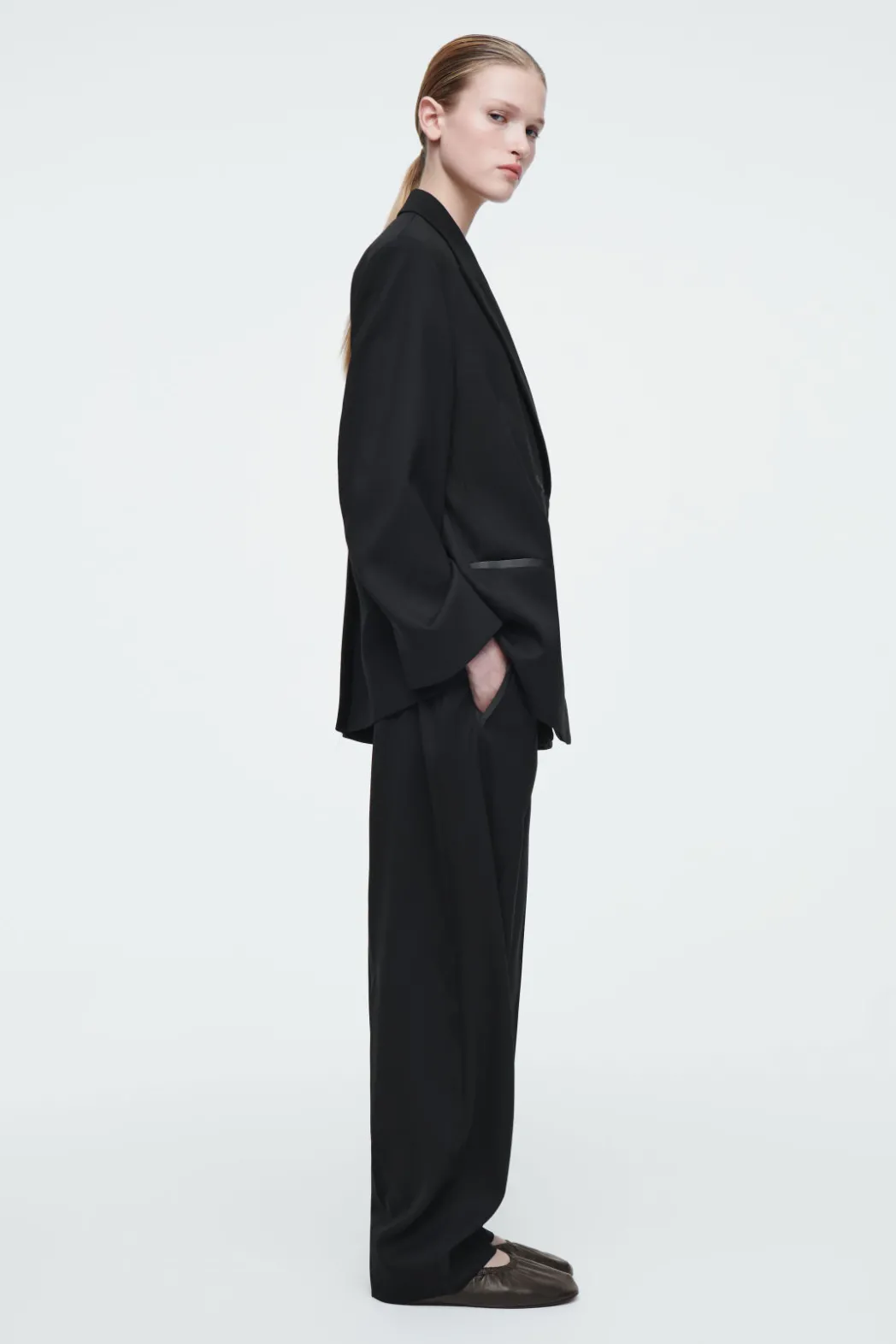 Best COS THE TAILORED PEAK-LAPEL BLAZER CARBON