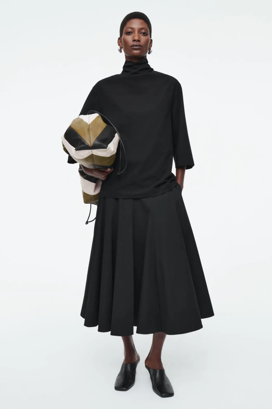 Online COS TIE-NECK JERSEY TOP BLACK