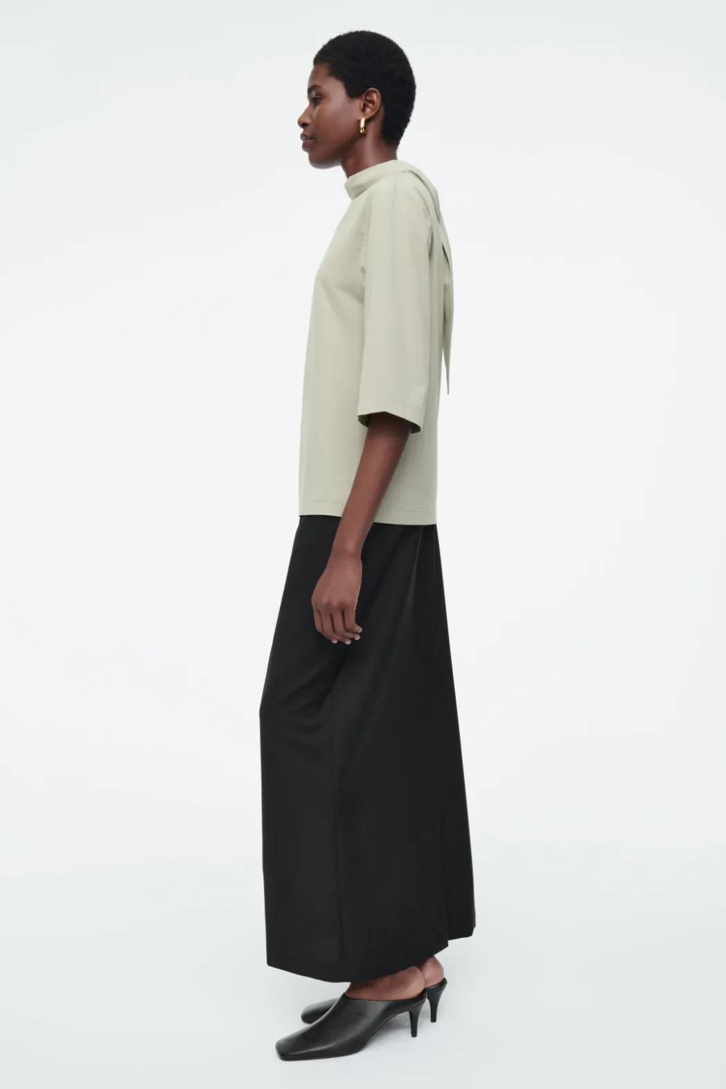 Best COS TIE-NECK JERSEY TOP BEIGE