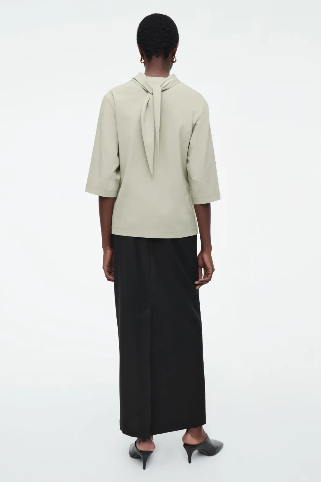 Best COS TIE-NECK JERSEY TOP BEIGE