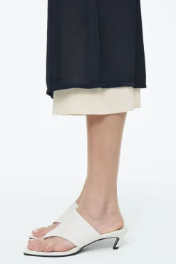 Outlet COS TOE-POST HEELED SANDALS WHITE