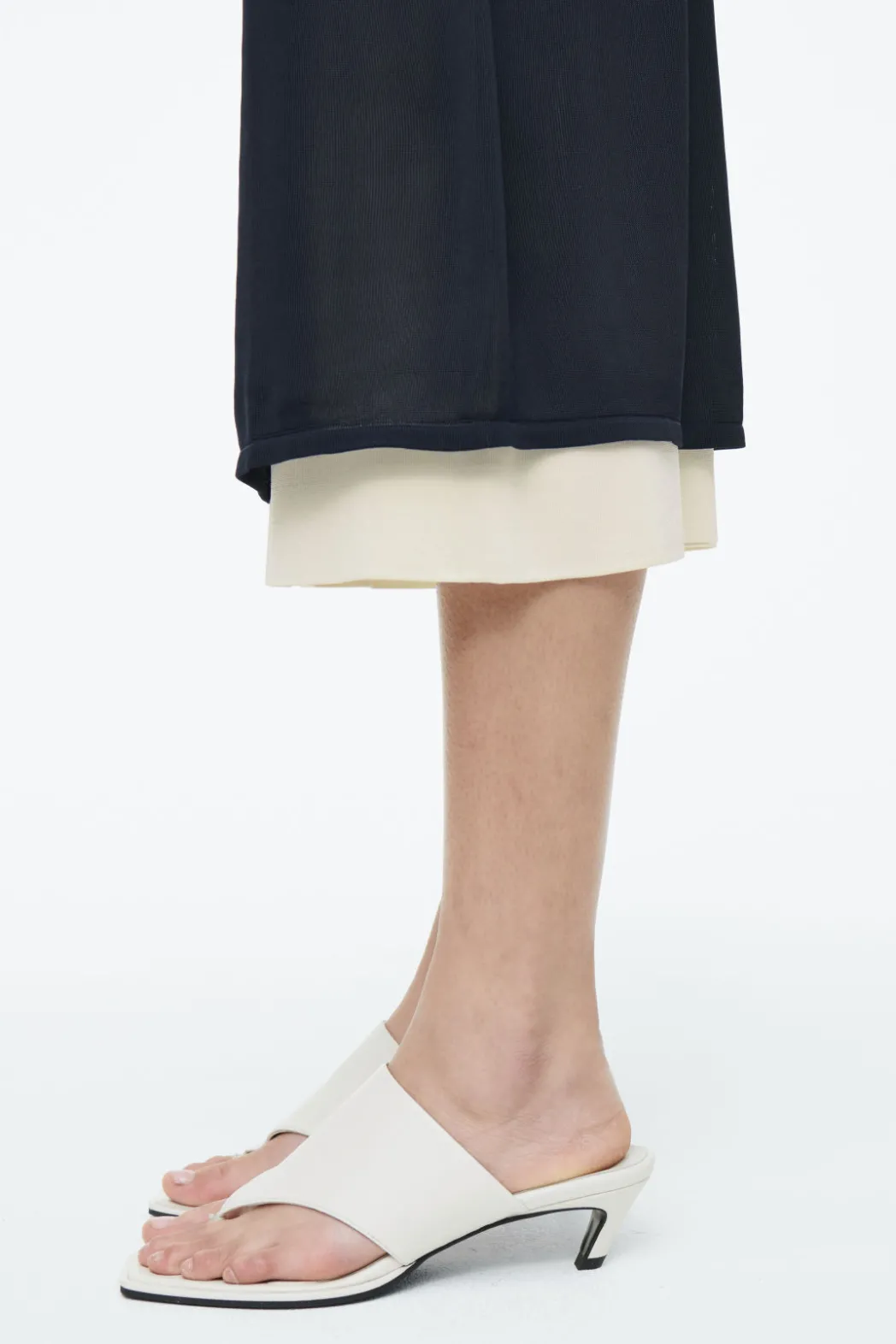 Outlet COS TOE-POST HEELED SANDALS WHITE
