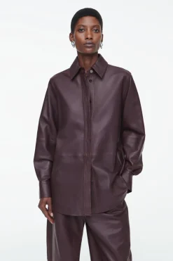 New COS TOPSTITCHED LEATHER SHIRT BORDEAUX