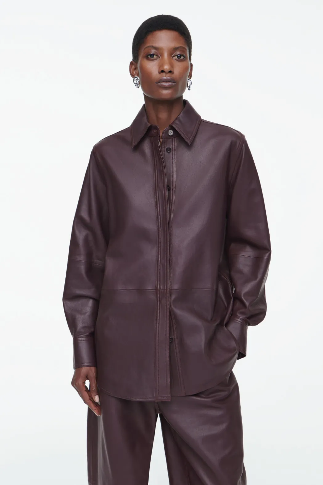 New COS TOPSTITCHED LEATHER SHIRT BORDEAUX