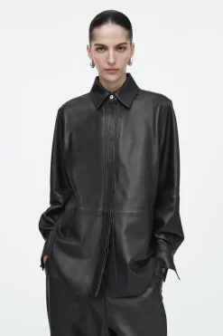 Outlet COS TOPSTITCHED LEATHER SHIRT BLACK