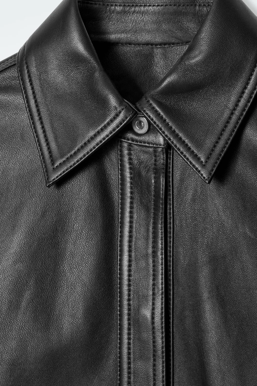 Outlet COS TOPSTITCHED LEATHER SHIRT BLACK