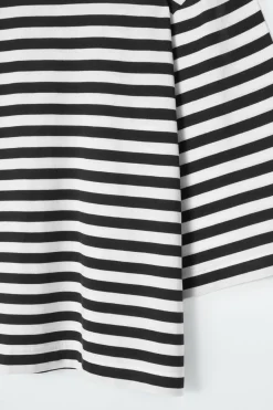 Discount COS TRAPEZE RELAXED T-SHIRT BLACK / STRIPED