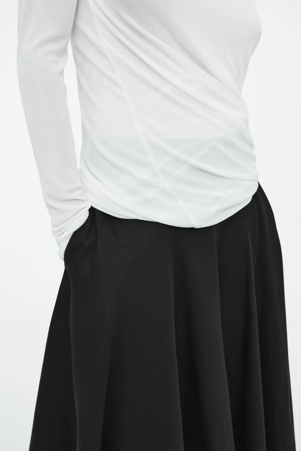 New COS TWISTED-HEM SILK TOP WHITE