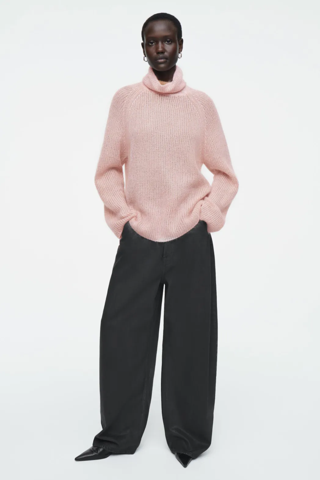 Best COS TWO-TONE MOHAIR TURTLENECK SWEATER APRICOT / CAMEL