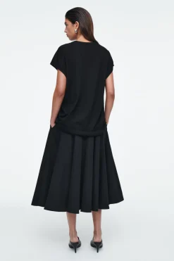 New COS V-NECK MERINO WOOL TANK BLACK