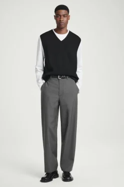 COS V-NECK MILANO-KNIT WOOL TANK BLACK