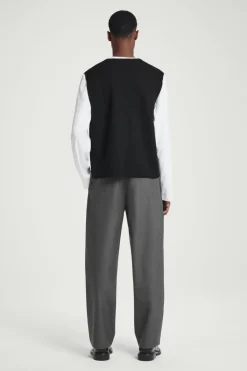 COS V-NECK MILANO-KNIT WOOL TANK BLACK
