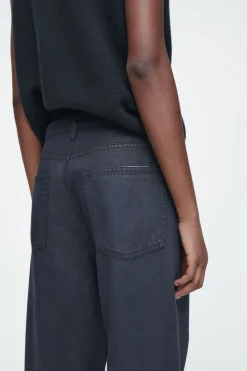 Online COS VOLUME SPRAYED WIDE-LEG JEANS DARK BLUE