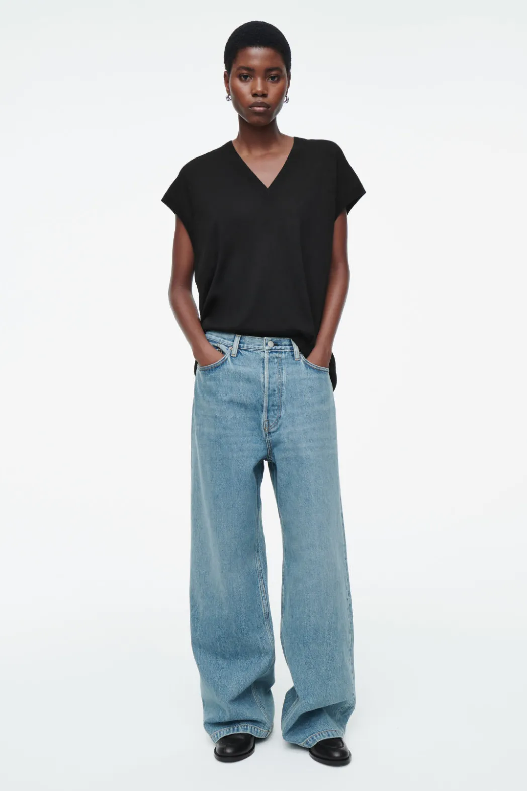 Outlet COS VOLUME WIDE-LEG JEANS DUSTY BLUE