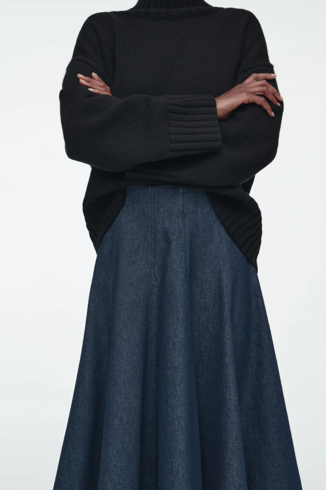 Discount COS VOLUMINOUS A-LINE DENIM MIDI SKIRT INDIGO