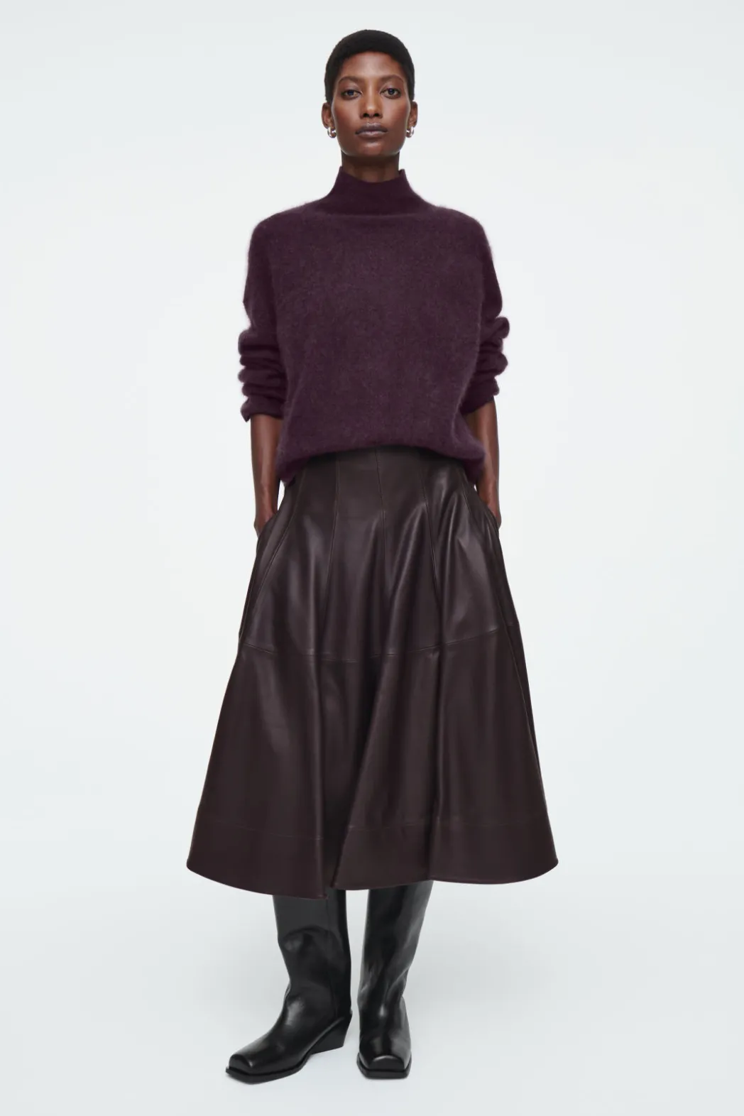 Hot COS VOLUMINOUS A-LINE LEATHER MIDI SKIRT BORDEAUX