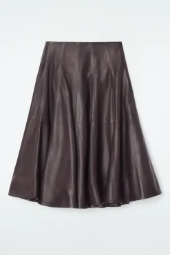 Hot COS VOLUMINOUS A-LINE LEATHER MIDI SKIRT BORDEAUX