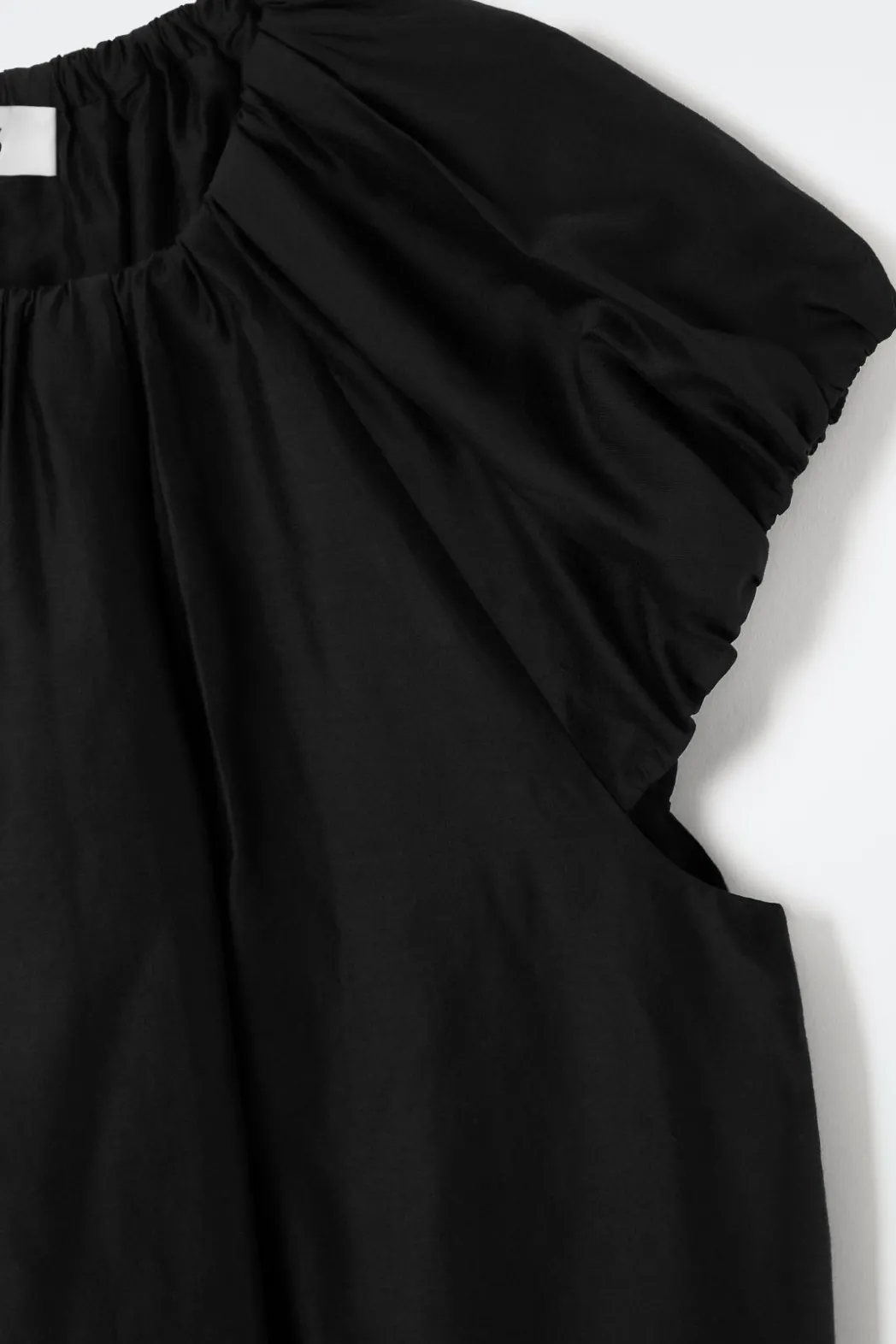 Clearance COS VOLUMINOUS PARACHUTE BLOUSE BLACK