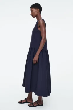 Hot COS VOLUMINOUS SLEEVELESS MIDI DRESS NAVY
