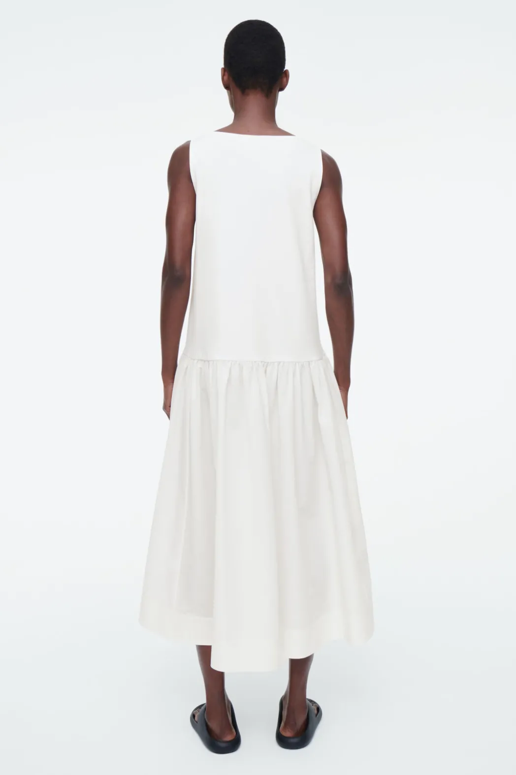 Sale COS VOLUMINOUS SLEEVELESS MIDI DRESS WHITE