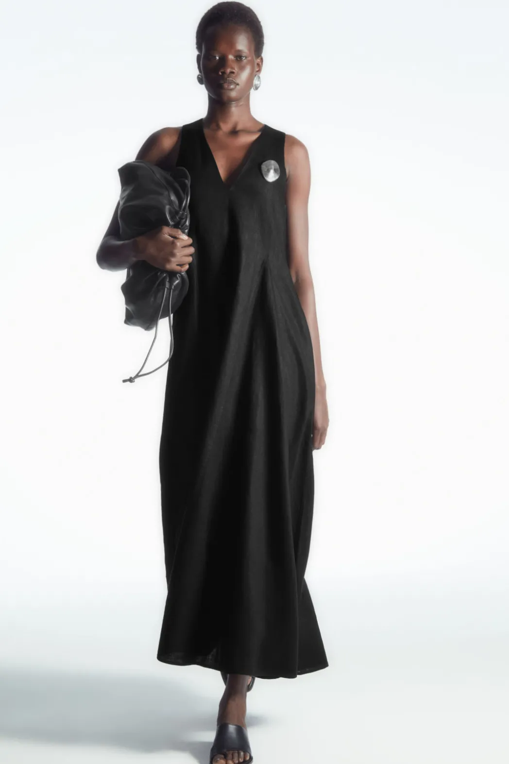 Sale COS VOLUMINOUS V-NECK MAXI DRESS BLACK