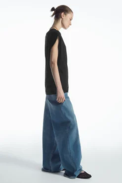Best COS WAISTED CAP-SLEEVE T-SHIRT BLACK