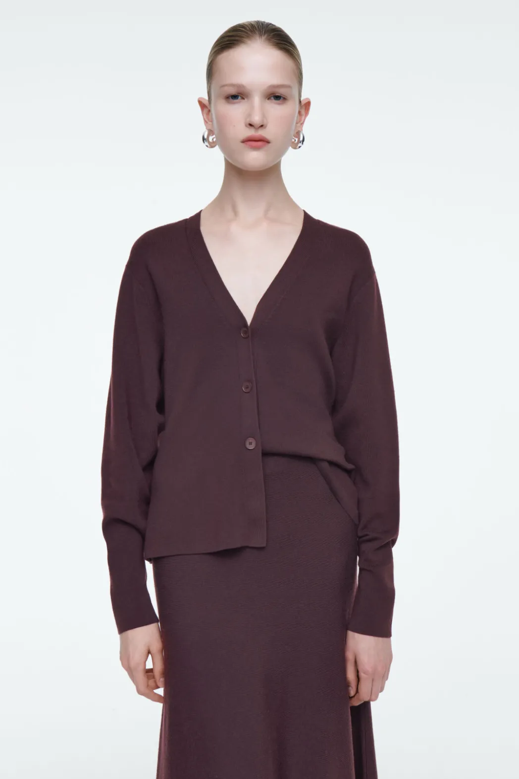 Sale COS WAISTED WOOL V-NECK CARDIGAN BORDEAUX RED