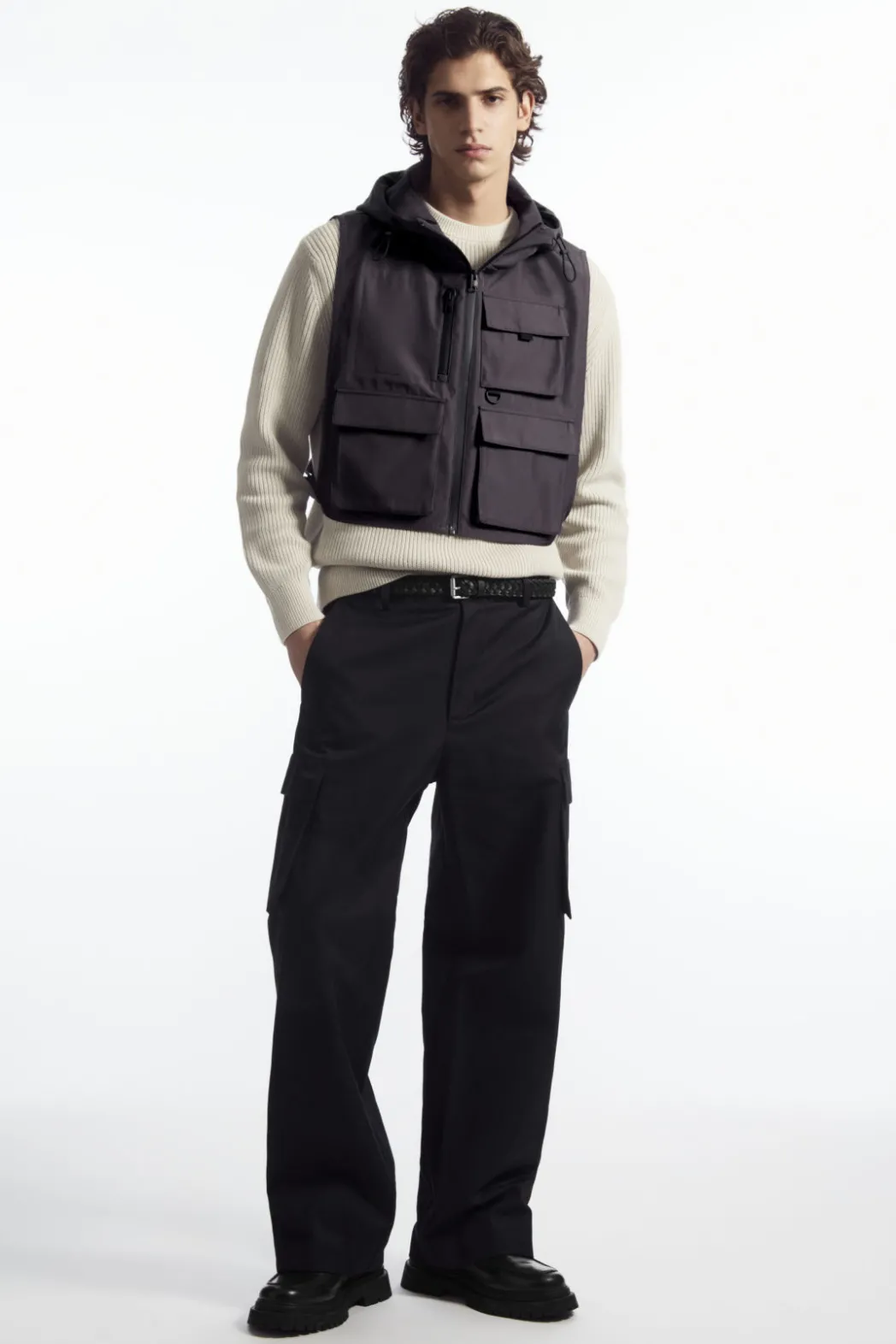 Online COS WATERPROOF UTILITY VEST DARK BROWN