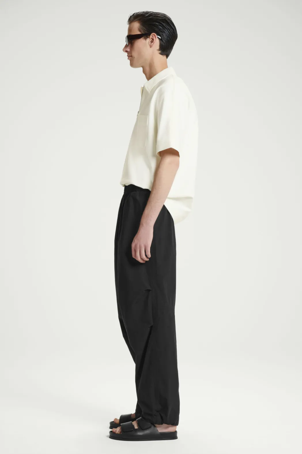 COS WIDE-LEG ELASTICATED COTTON PANTS BLACK