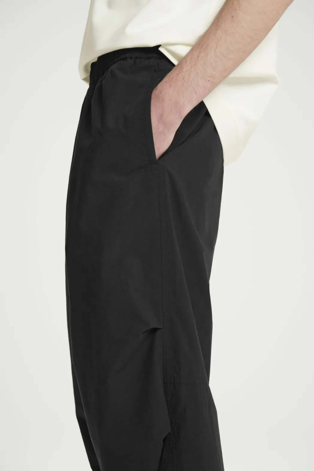 COS WIDE-LEG ELASTICATED COTTON PANTS BLACK